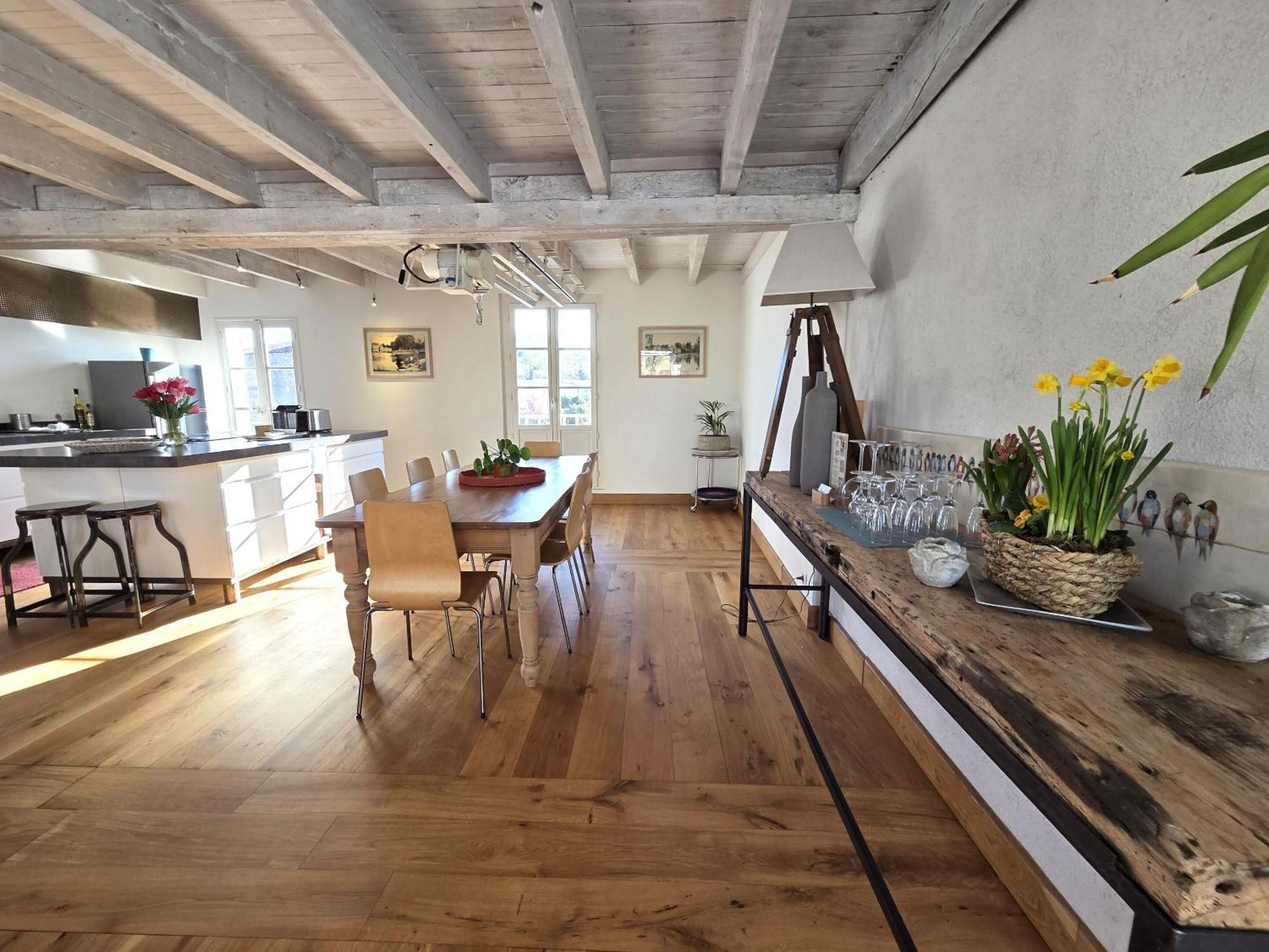 ジャルナックQuai 3 Loft Moderne Et Lumineux Les Pieds Dans L'Eauアパートメント エクステリア 写真